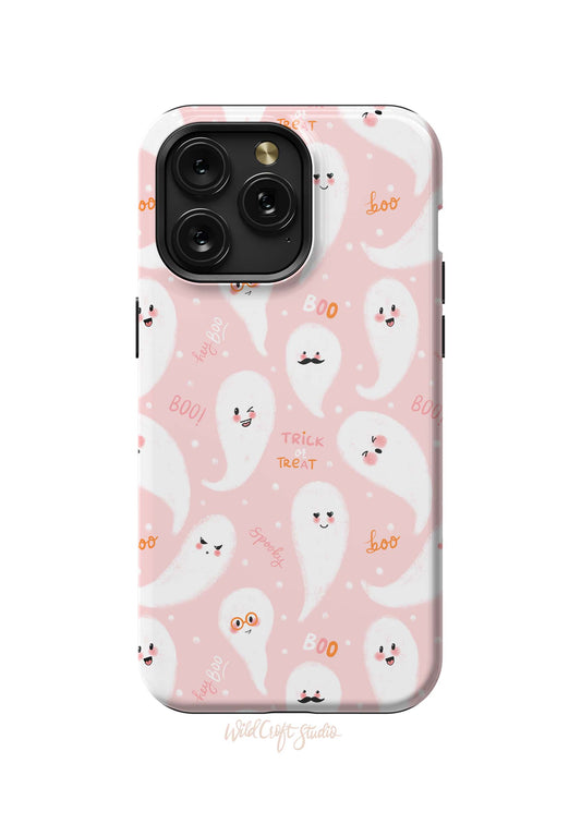 a phone case with a pattern of cats on it
