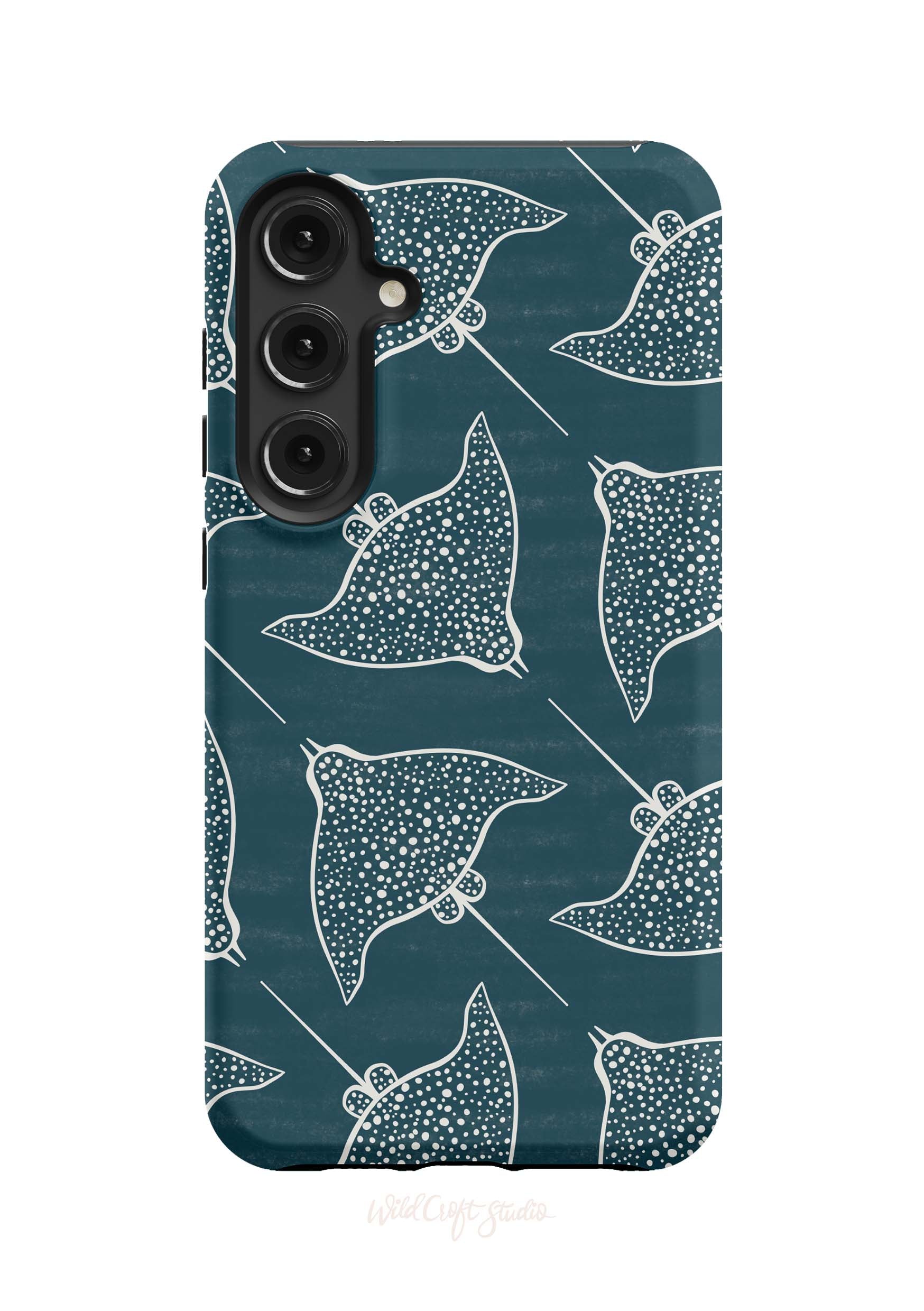 a phone case with a pattern of stingfishs